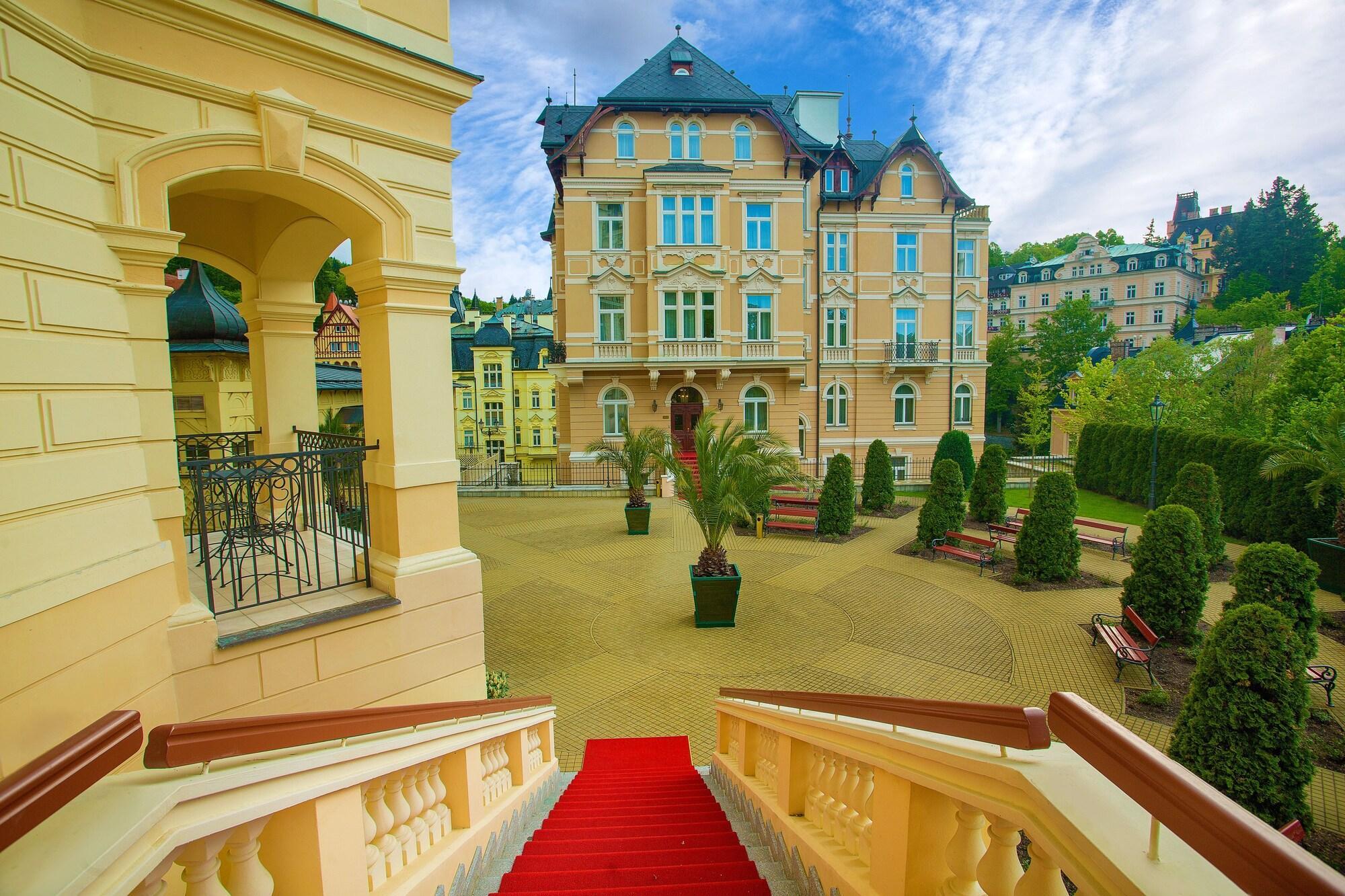 Savoy Westend Hotel Karlovy Vary Exterior photo